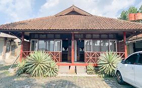 Pesona Pondok Lembang Mitra RedDoorz